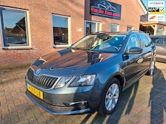 Skoda Octavia Combi - 1.0 TSI Greentech Business Edition. Leder, trekhaak, carplay, stoelverwarming, etc. Prijs