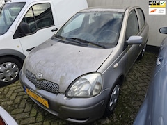 Toyota Yaris - 1.0 VVT-i Sol MMT AUTOMAAT DEFECT | AUTO RIJDT NIET |