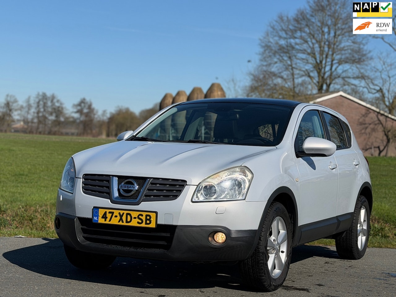 Nissan Qashqai - 2.0 Tekna Premium | Nap | Netjes | Glasdak - AutoWereld.nl
