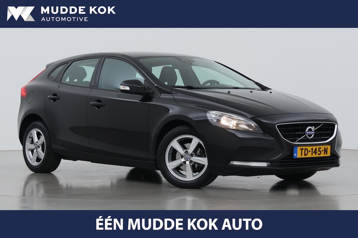 Volvo V40 - 2.0 D2 Nordic+ | Cruise Control | 16 Inch | Navigatie | PDC Achter - AutoWereld.nl