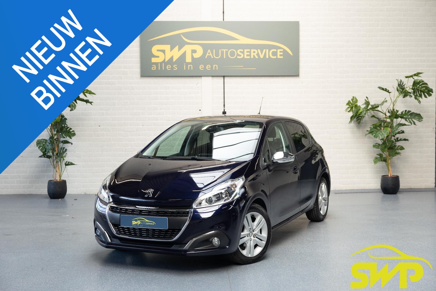 Peugeot 208 - 1.2 PureTech Signature | NAP Auto | Navi | PDC | Mooie auto - AutoWereld.nl