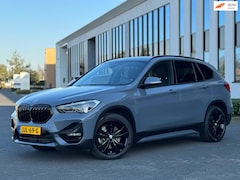 BMW X1 - XDrive25e High Executive SPORT Edition, Black line, afn.trekhaak, camera, 1/2 lederen spor