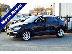 Volkswagen T-Roc - 1.5 150pk TSI Sport Bj21. Adap Cruise, Carplay/Android Navi, Clima, PDC V+A, 17"LMV Haak 1