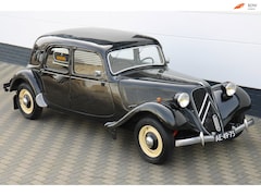 Citroën 11 B - \'\'Wieltje\" wisser boven in dak uit 1952 uniek