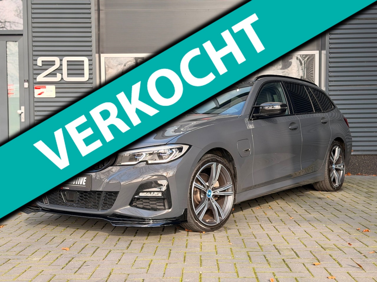 BMW 3-serie Touring - 320e M Sport|Laser|Shadow|Stuur+stoelverw|Keyless|Camera|Carplay|Clima|Adaptive cruise|Spo - AutoWereld.nl