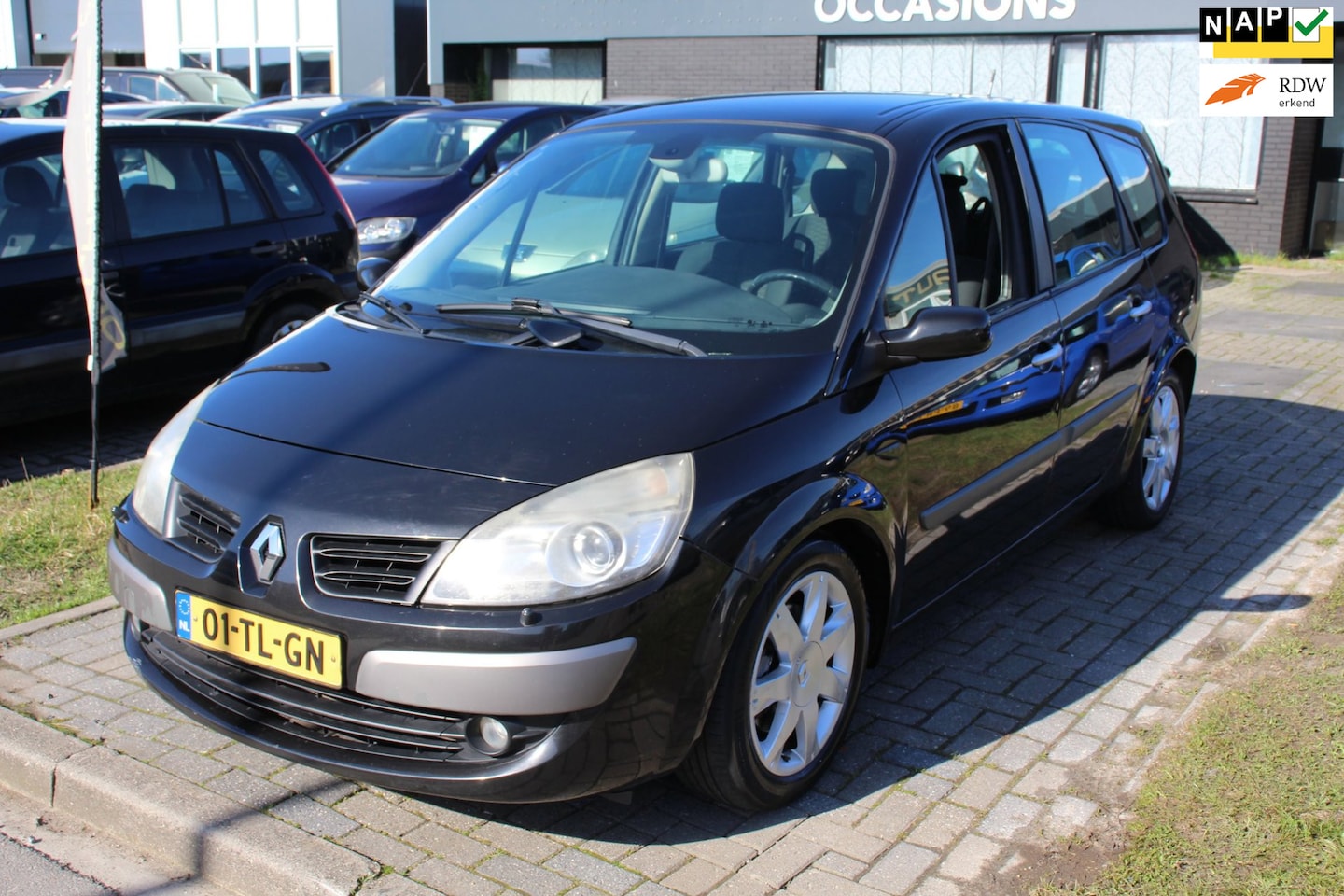 Renault Grand Scénic - 2.0-16V Tech Line AUTOMAAT Trekhaak NAV Cruise Climate NAP APK - AutoWereld.nl