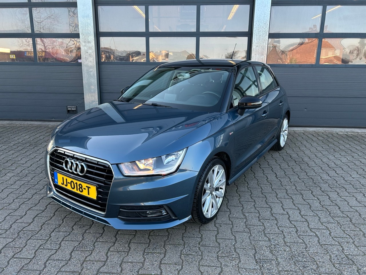 Audi A1 Sportback - 1.0 TFSI Adrenalin 1.0 TFSI 95pk Adrenalin - AutoWereld.nl