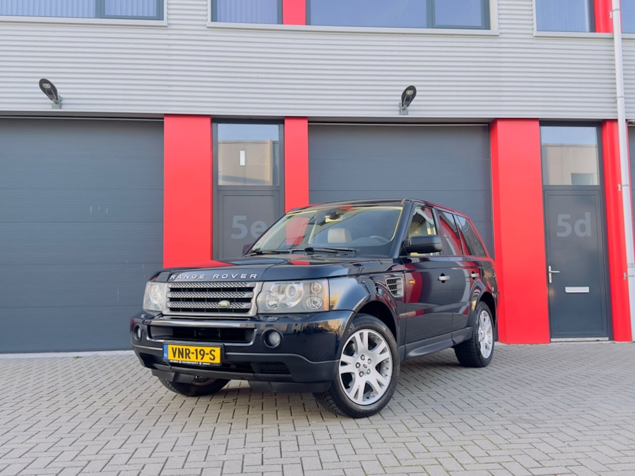 Land Rover Range Rover Sport - TDV6 , Grijs Kenteken , Nw APK , Zeer nette Staat. - AutoWereld.nl