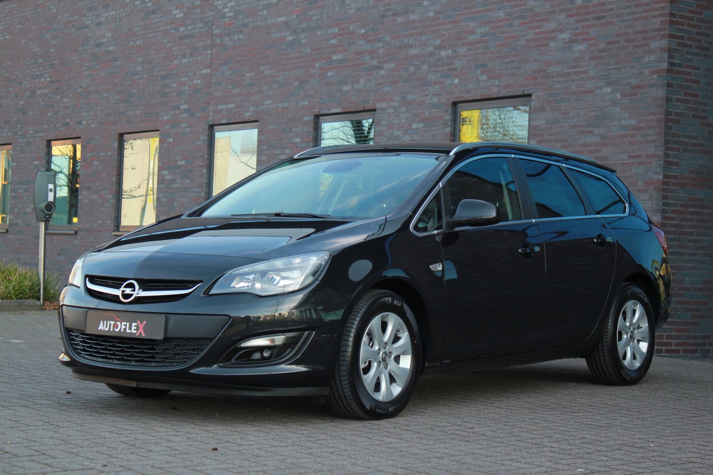 Opel Astra Sports Tourer - 1.4 Turbo Edition 1.4 Turbo Edition - AutoWereld.nl