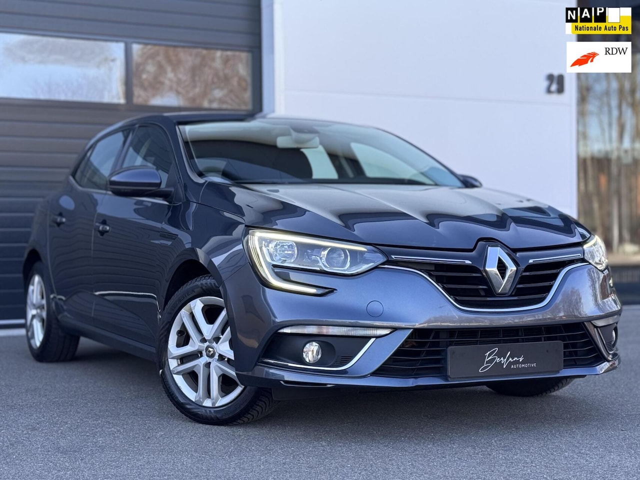 Renault Mégane - 1.3 TCe Zen Org NL | Cruise | 116PK - AutoWereld.nl