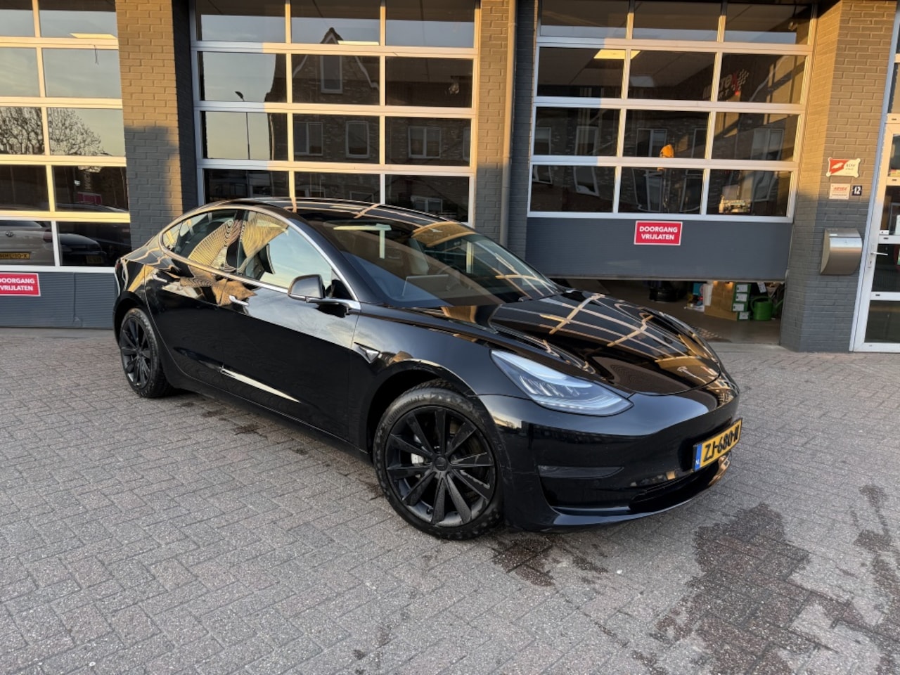 Tesla Model 3 - Long Range RWD Long Range AWD 75kWh - AutoWereld.nl