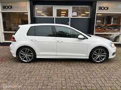 Volkswagen Golf - 1.2 TSI Business Edition R-LINE