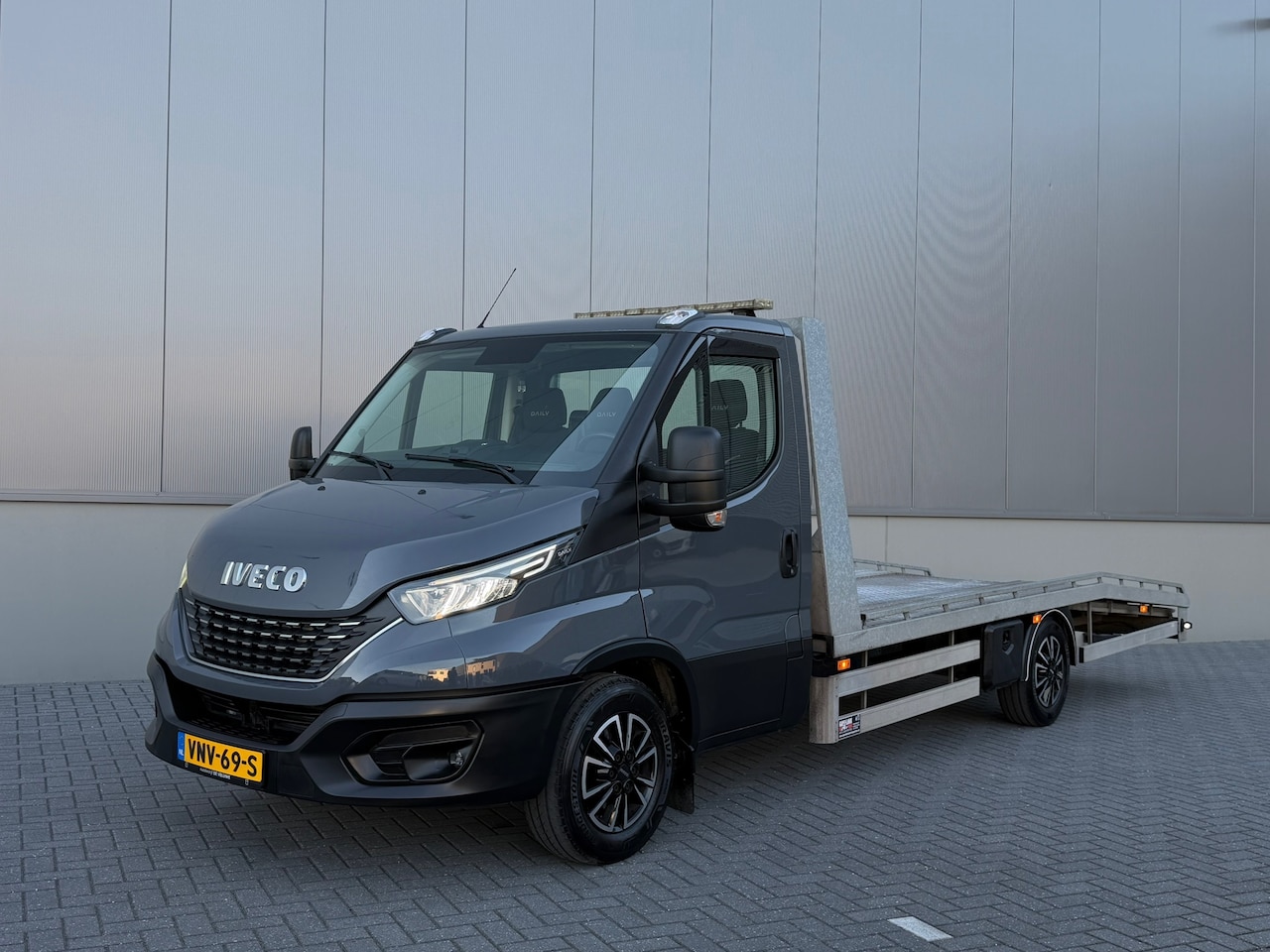 Iveco Daily - 35S18H 3.0 410 Oprijwagen | Topstaat - AutoWereld.nl