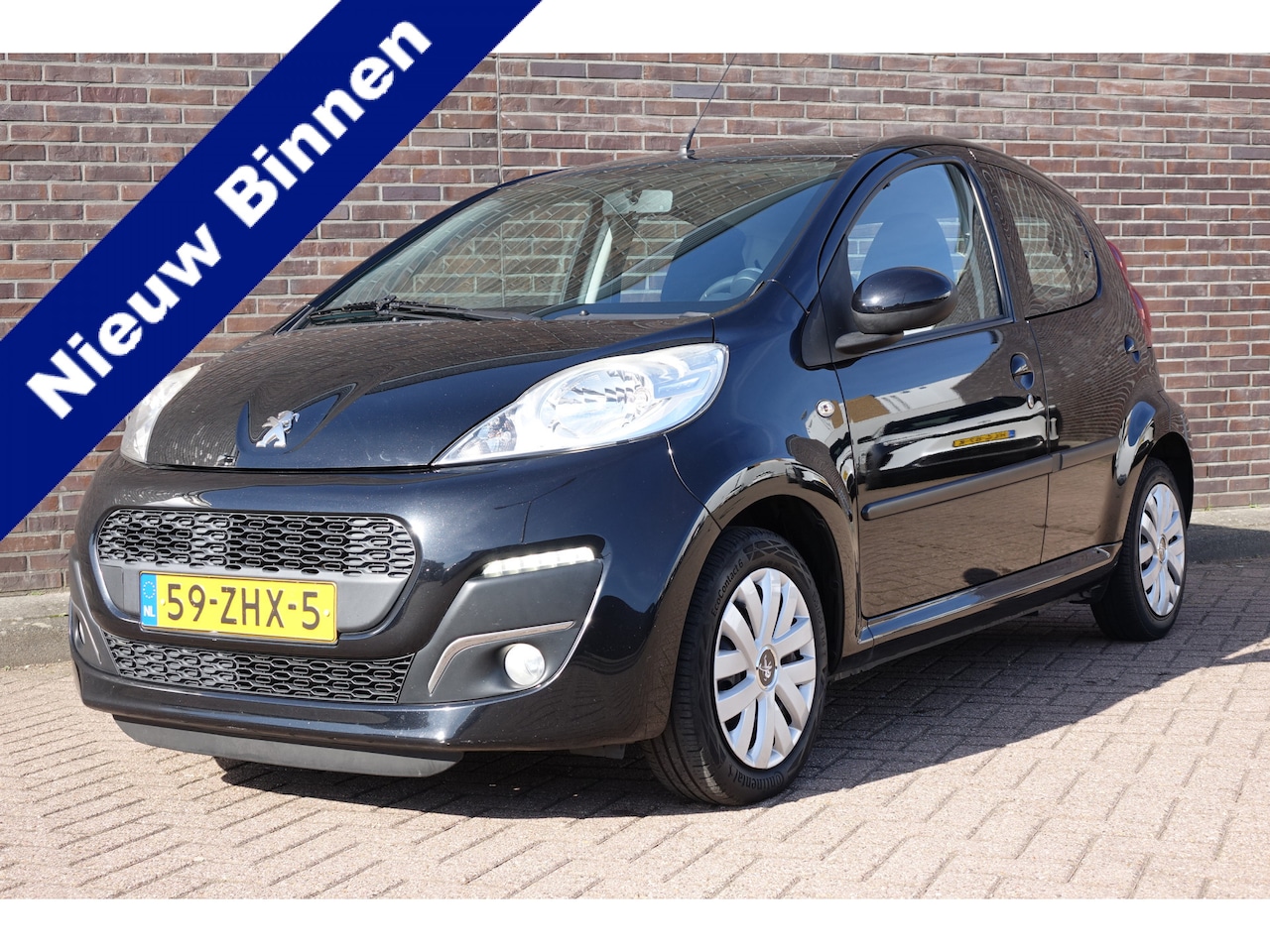 Peugeot 107 - 1.0 Envy 1.0 Envy, airco, 5 deurs, keurige auto, nieuwe koppeling bij aflevering - AutoWereld.nl
