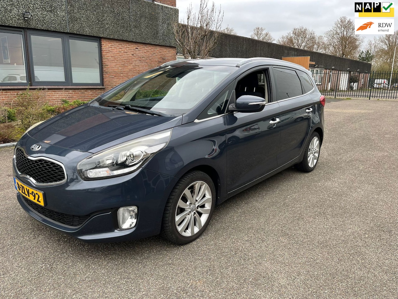 Kia Carens - 1.6 GDi Business Pack Dealerauto Navi Trekhaak Camera N.A.P - AutoWereld.nl