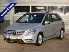 Mercedes-Benz B-klasse - 180 Ambition 1e Eigenaar | NL Auto | Panoramadak | Navi | Bi-Xenon | PDC | Airco | LMV16''