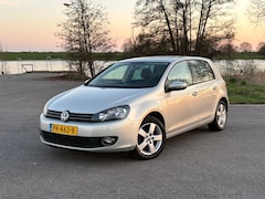 Volkswagen Golf - 1.2 TSI Stoelverw NAVI Sensoren Velgen CLIMA