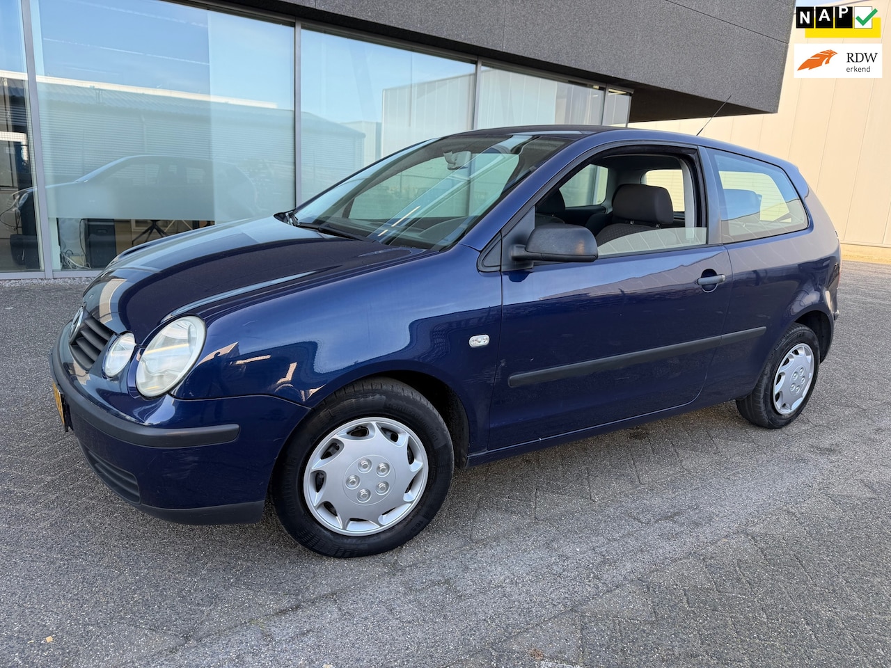 Volkswagen Polo - 1.2-12V AIRCO BJ 12-2002 APK 3-2027 - AutoWereld.nl