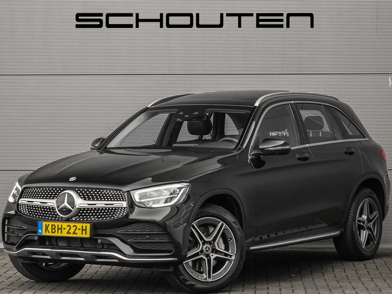 Mercedes-Benz GLC-klasse - 300e 4M AMG 360° Distronic Plus Pano Elek Trekhaak - AutoWereld.nl