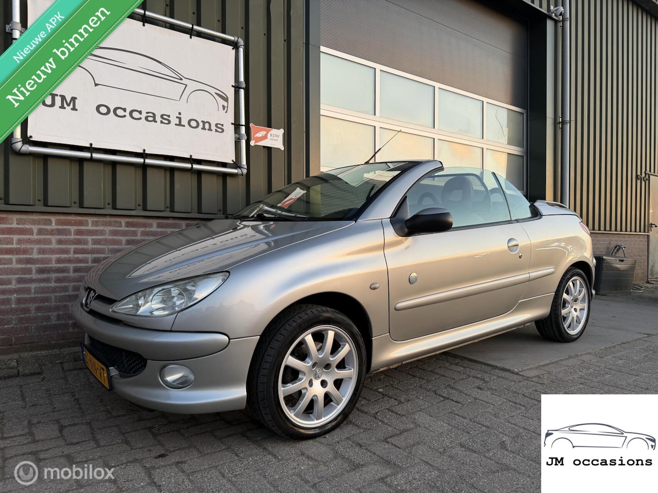 Peugeot 206 CC - 1.6-16V Roland Garros|Airco|Bluetooth|APK Nieuw - AutoWereld.nl
