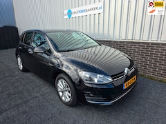 Volkswagen Golf - 1.4 TSI / Trekhaak / Pano / Stoelverwarming / Navi