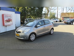 Toyota Yaris - 1.3 VVTi Sol MMT