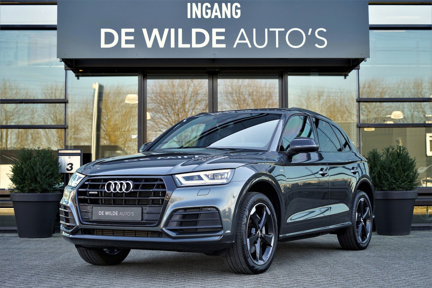Audi Q5 - 50 TFSI e quattro S-line Pano RS-seats Memory Camera Keyless - AutoWereld.nl