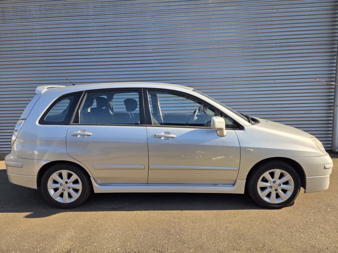 Suzuki Liana - 1.6 Exclusive 1.6 Exclusive - AutoWereld.nl