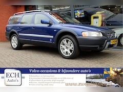 Volvo XC70 - 2.5T 210 pk Aut. Ocean Race, Leer, Schuifdak, Trekhaak