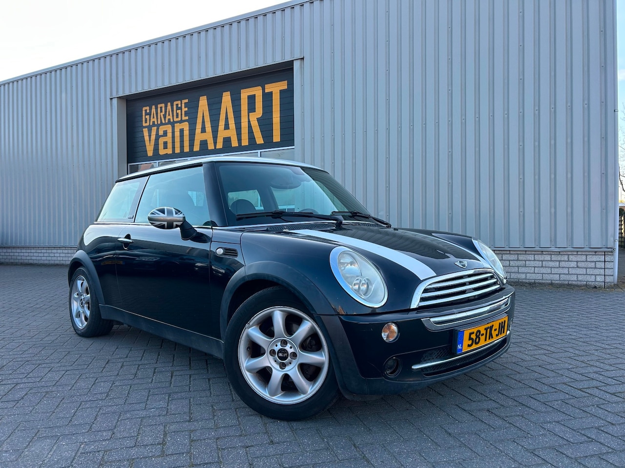 MINI Cooper - Mini 1.6 Park Lane | LEER | STOELVERW | APK 01-2027 | PANO DAK | - AutoWereld.nl
