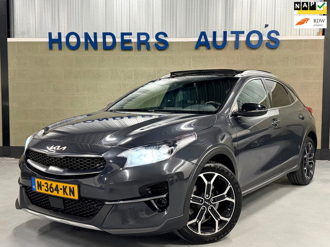 Kia XCeed - 1.5 T-GDI MHEV Black Edition I PANO I 1E EIG. NAP I STUUR/STOELVERW I CARPLAY I ADAPT.CRUI - AutoWereld.nl
