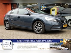 Volvo V40 - 2.0 T2 122 pk Nordic+, Navi, Stoelverwarming, Trekhaak