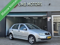 Skoda Fabia - 1.4-16V Elegance Airco Elektrische ramen