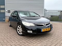 Honda Civic - 1.3 Hybrid (bj 2008) AUTOMAAT/LEER/CLIMA/STOELVERW