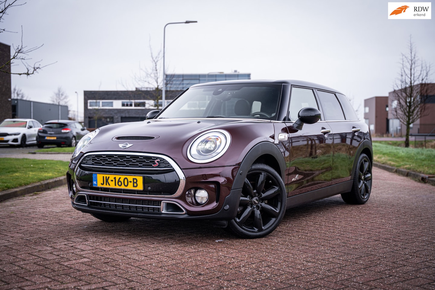 MINI Clubman - 2.0 Cooper S ALL4 Chili Serious Business Mini 2.0 Cooper S ALL4 Chili Serious Business - AutoWereld.nl