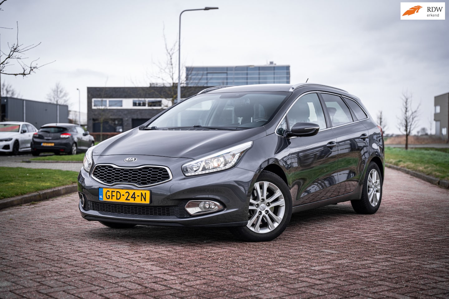 Kia Cee'd Sportswagon - 1.6 GDI Automaat Super Pack - AutoWereld.nl