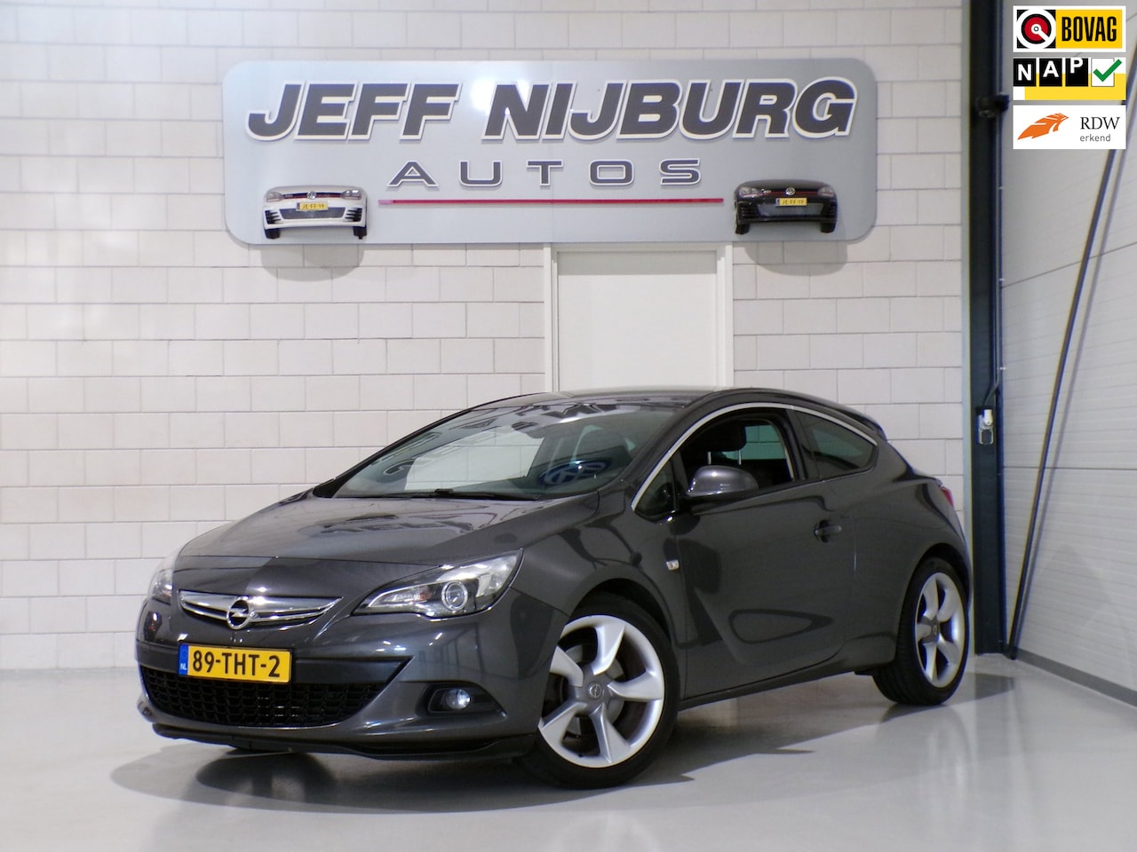 Opel Astra GTC - 1.4 Turbo Sport "Origineel NL!" Navigatie Bluetooth Parkeersensoren 19"Velgen Garantie Spo - AutoWereld.nl