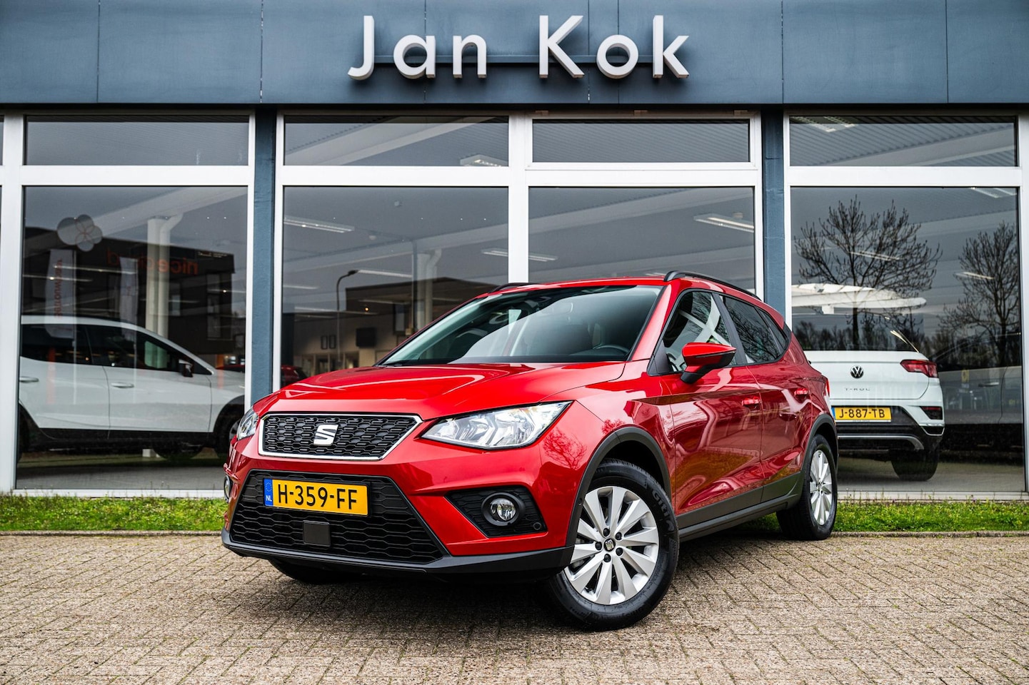 SEAT Arona - 1.0 TSi 95 pk Style Business Intense | Camera | Keyless | Parkeersensoren - AutoWereld.nl