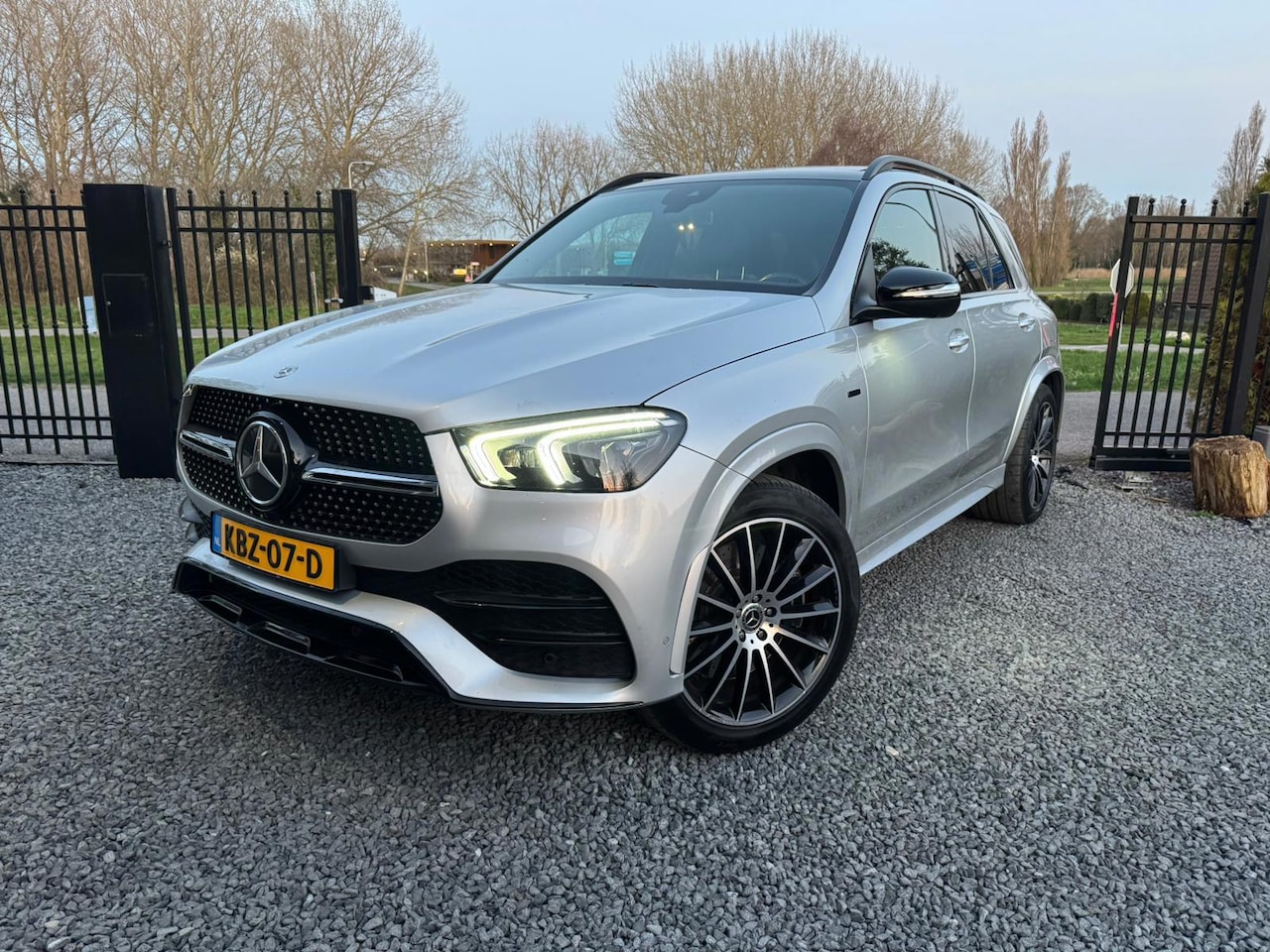 Mercedes-Benz GLE-Klasse - 350 e 4MATIC Premium Plus / Panaroma dak / 360 Camera / Burmeister - AutoWereld.nl