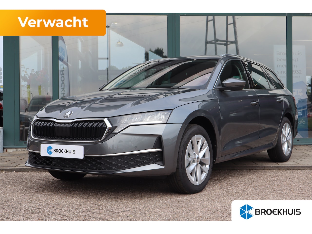 Skoda Octavia Combi - Business Edition | Achteruitrijcamera | Chromen grille | Cruise control met speedlimiter - AutoWereld.nl