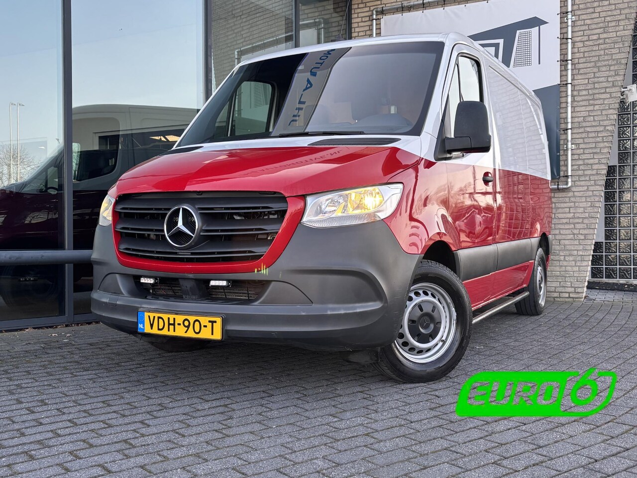 Mercedes-Benz Sprinter - 314 2.2 CDI L1H1*CARPLAY*CRUISE*NAV*HAAK*ECC*LEDER - AutoWereld.nl