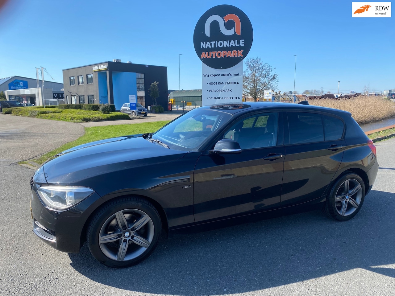 BMW 1-serie - 2012 * 118i Business * 1 CILINDER DEFECT !! - AutoWereld.nl