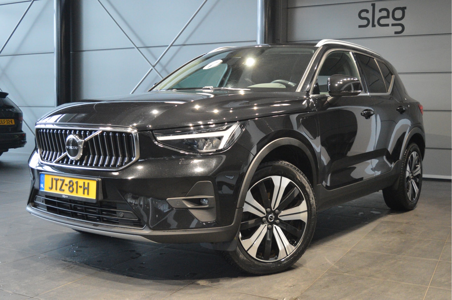 Volvo XC40 - 1.5 T5 Recharge Bright leer keyless camera 263 pk !! - AutoWereld.nl