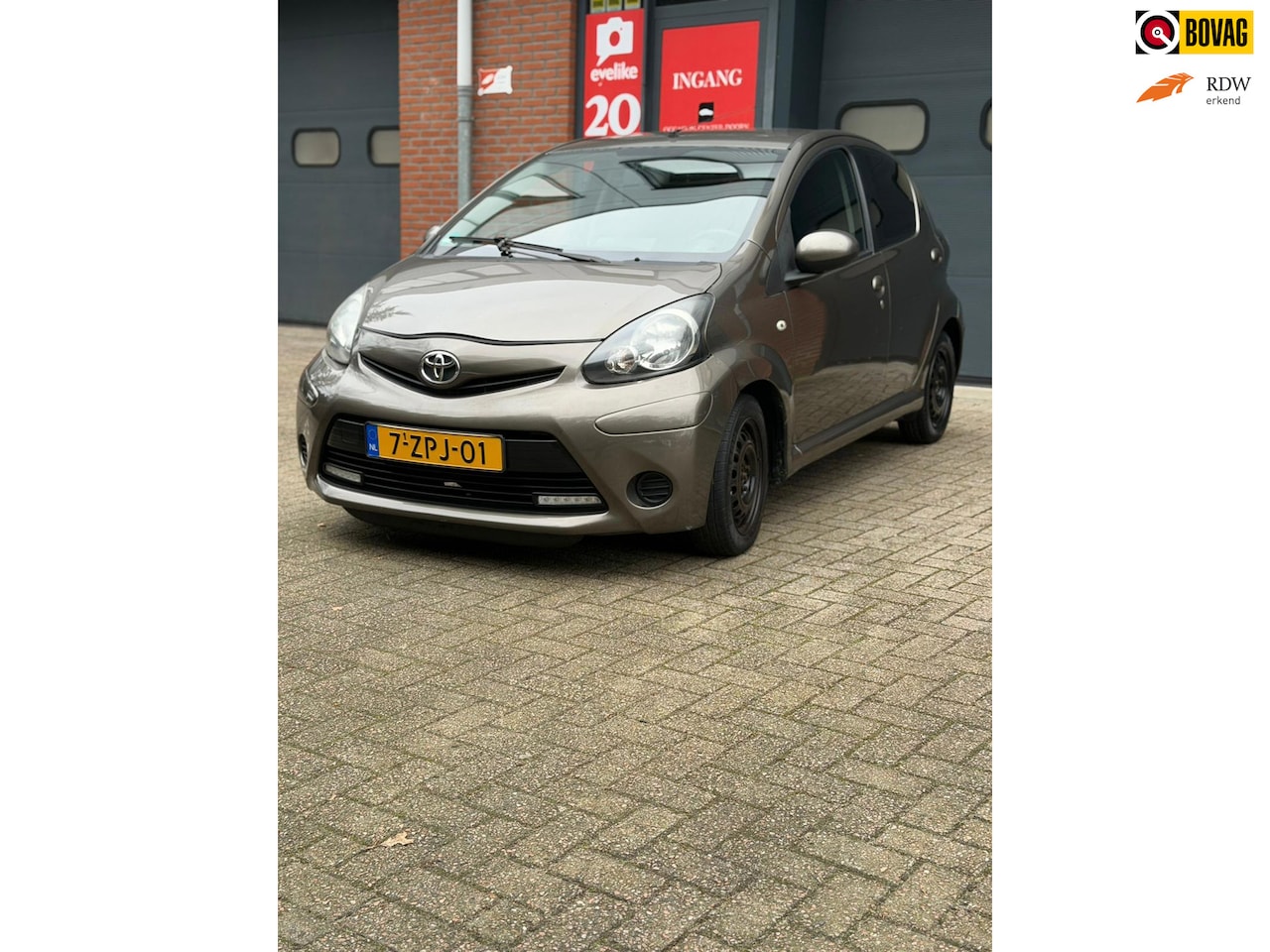 Toyota Aygo - 1.0 VVT-i Active/Airco/NAV/Elek.Pakket/Luxe/NAP/Onderhouden/APK/BOVAG Erkening - AutoWereld.nl