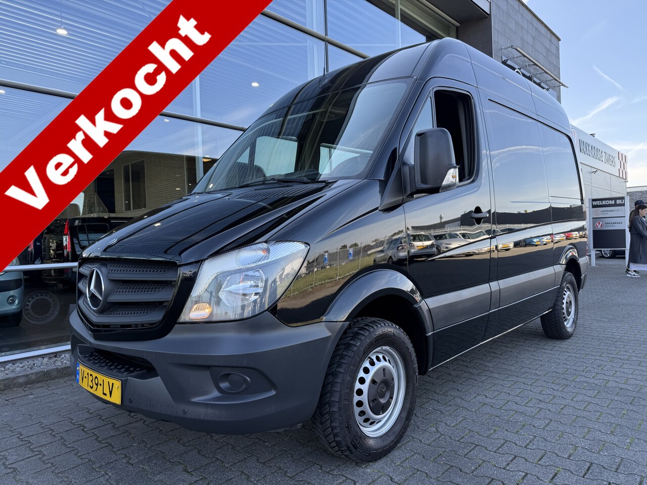 Mercedes-Benz Sprinter - L1H2 Rolstoelbus 2+1 Side-To-Side 213 2.2 CDI 325 HD (Nette en ruime bus met side-to-side - AutoWereld.nl