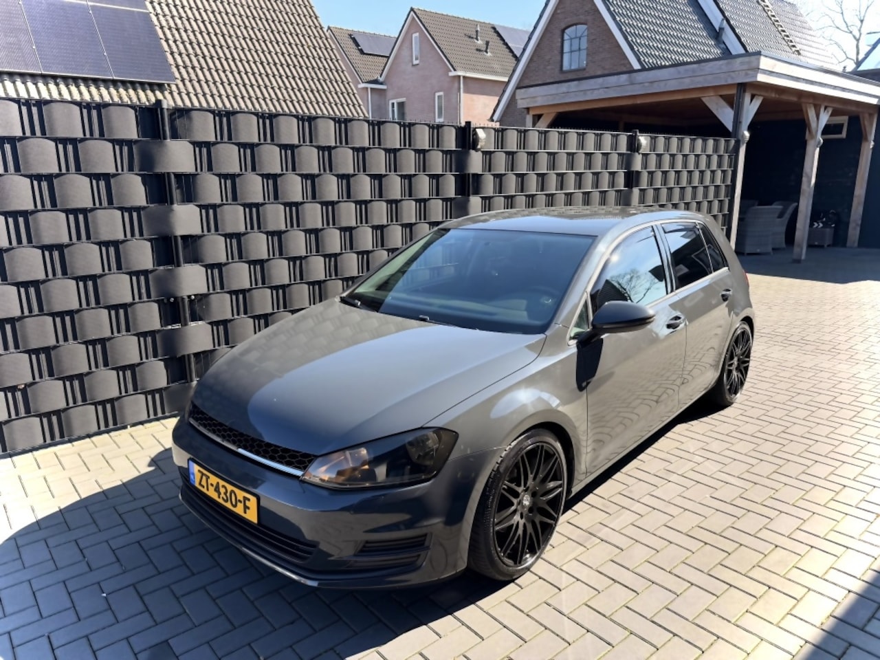 Volkswagen Golf - 1.2 TSI Edition| NARDOGREY| 18"| VERLAAGD| LED| CLIMA - AutoWereld.nl
