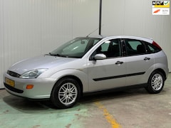 Ford Focus - 1.6-16V Trend NAVI - NETTE STAAT - NWE APK - AIRCO