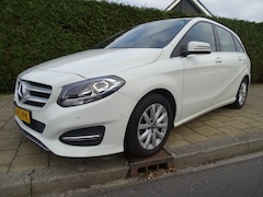 Mercedes-Benz B-klasse - 180 AMBITION-Automaat-Blth-Clima-Navigatie-Pdc
