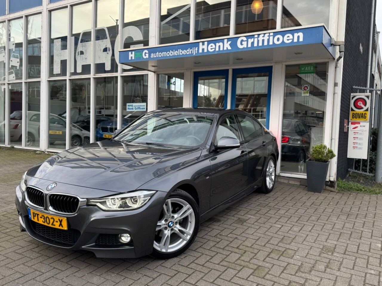BMW 3-serie - 318i Executive M Sport I Navigatie I Climate I Xenon I Dealer ond. I NL auto - AutoWereld.nl