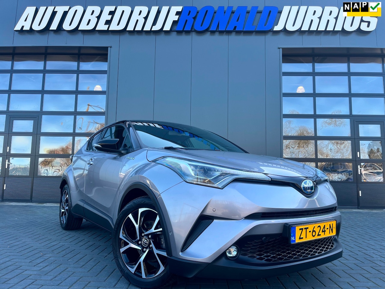 Toyota C-HR - 1.8 Hybrid Style Ultimate NL.Auto/Trekhaak/Camera/JBL/18Inch/Navigatie/Carplay/1Ste Eigena - AutoWereld.nl